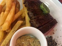 -羽深肉铺 Steak & Wine