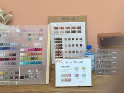 -美斯洛美甲美睫连锁店