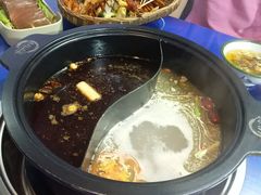 -马路边边·成都串串(翠柏路店)