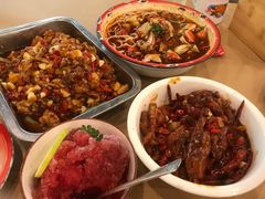 -老三样·旧食新味(绿地店)