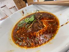 -李与白包子铺(桐梓林店)