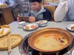 -阿婆情腊排骨火锅(金虹路店)