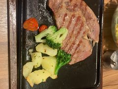 -必胜客(中大银泰店)