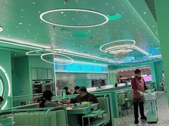 -季季红火锅(柳州城中万达二店)