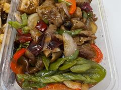 爆炒卤肥肠-蓝精灵饺子店