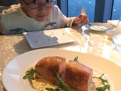 三文鱼批-广州四季酒店·佰鲜汇·现代法餐