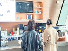 -抱抱地球咖啡馆(国家海洋博物馆店)