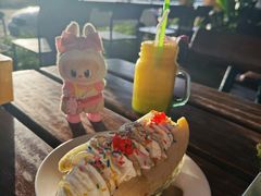 香蕉船-Green Tree Rest. & Pub