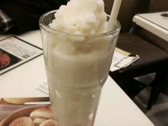 -新大咀港式茶餐厅(宝山万达店)