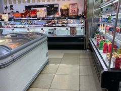 -新苗超市(科英布拉街店)