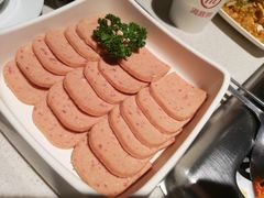 -海底捞火锅鲜切牛肉主题店(长寿路店)