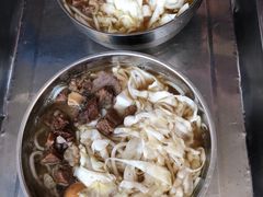 -花溪王记牛肉粉(四季花溪商场店)