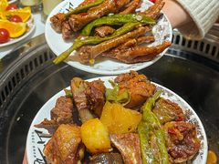 -哈尔滨烧烤·山河村铁锅炖(交大店)