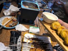 -江城老胖串店·海鲜·小龙虾(世光路店)