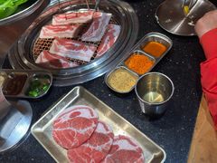 -韩烧牛中牛·甄选黑牛烤肉(黑金店)