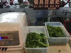 -牛吃草牛肉面(甬港南路店)