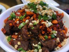 -沪小二炭火蛙锅(淮海中路美食不夜城店)