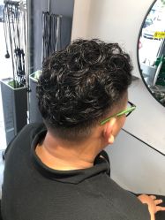-卓梵美发·精品Salon