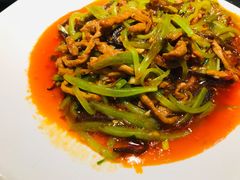 鱼香肉丝-万重锦·人文川菜馆(骡马市店)