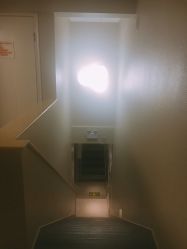 楼梯-奈瑞儿美颜塑身SPA