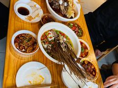 -嘉州叶婆婆钵钵鸡(建设路店)