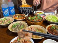 -谢老五跷脚牛肉·非遗传承店