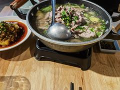-全牛匠·乐山跷脚牛肉(新中关店)