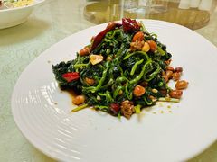 -黄家饺子东北特色菜馆(湖滨商业街店)