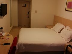 -锦江之星(青岛栈桥中山路地铁站店)