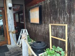 -12 Rocks Beach Bar Cafe