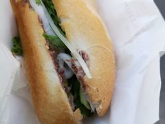 -Bánh Mì Huynh Hoa