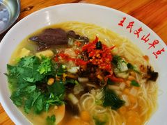-文山荷鲜居(翠湖店)