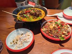 -老闵田螺馆·南昌市井菜·特色小吃(总店)