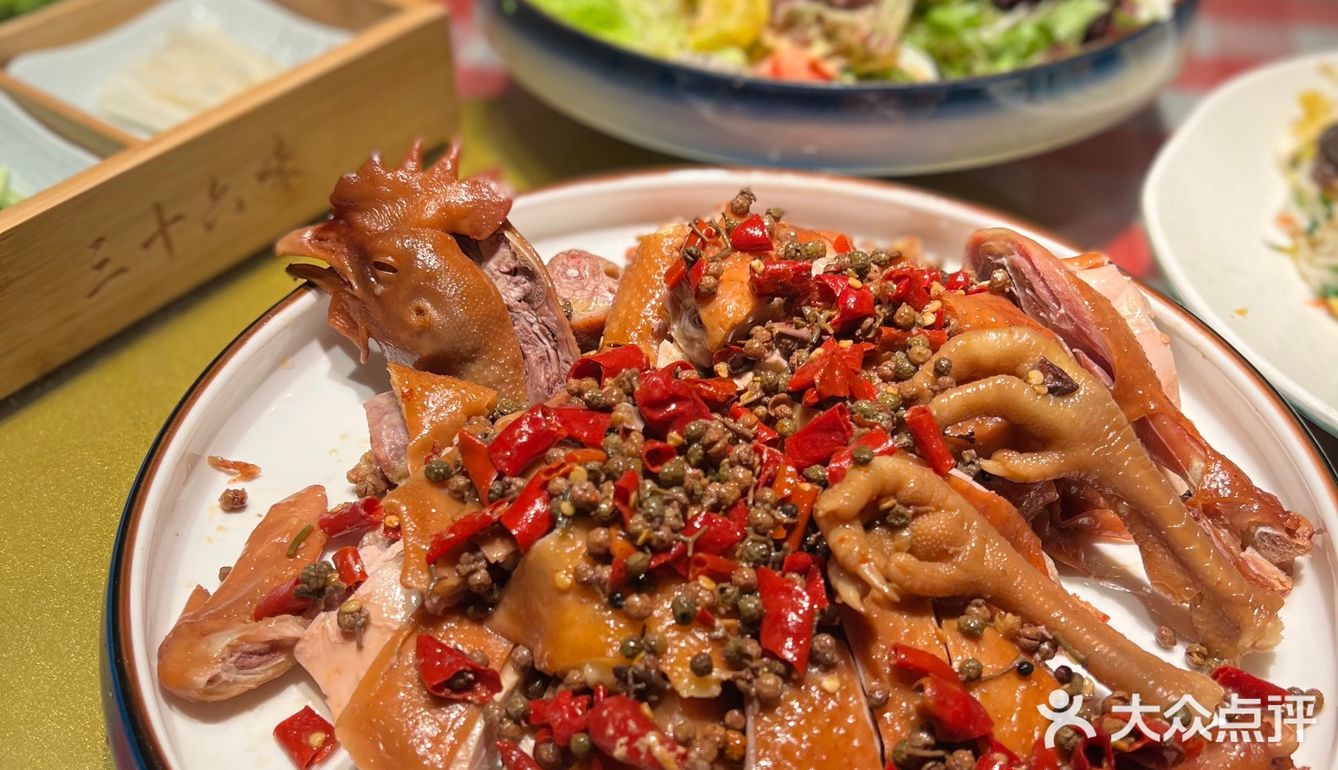 北京探店|这里的酱肘子好香，吃着好过瘾！