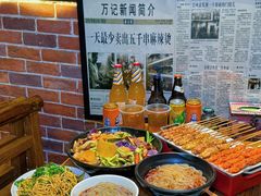-万记麻辣烫国展总店