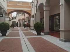 -佛罗伦萨小镇广佛名品奥特莱斯(疏港路店)