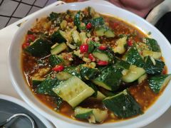 拍黄瓜-三头牛·潮汕牛肉生蚝火锅 (夏湾店)