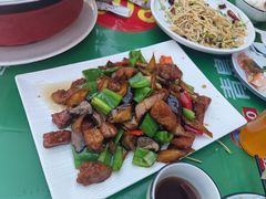 -龙香居海鲜浑锅家常菜·特色驴肉