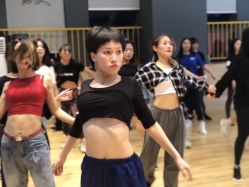 -YASAKI国际舞蹈中心