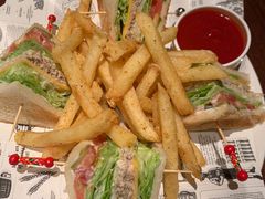 -Ambra Haus琥珀屋精酿餐厅(宝山店)