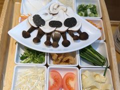 -芸南道·过桥米线(昆明老街旗舰店)