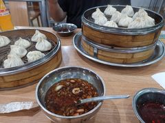 -清真老铁家灌汤包