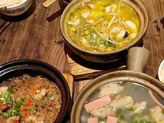 -有红鸡毛店·砂锅菜(抚琴夜市店)