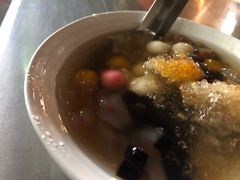 -六合夜市