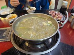 -老石黑山羊毛驴肉火锅(金凯广场店)