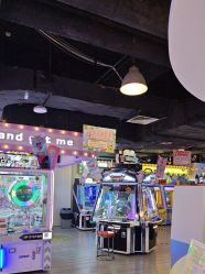 -蹦蹦乐园(南桥百联店)