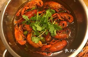 Signature 13-Spice Hand-Grabbed Lobster