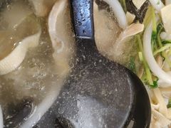 -丽虹云南过桥米线(兴工街店)