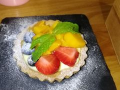 鲜果喵喵派-more than meow吴止猫主题餐厅(承德 中船汇店)