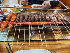 -哈尔滨小酒馆·鲜肉现穿自助烧烤(康新花园店)